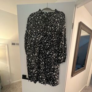 Who What Wear Monochrome Floral Skirt